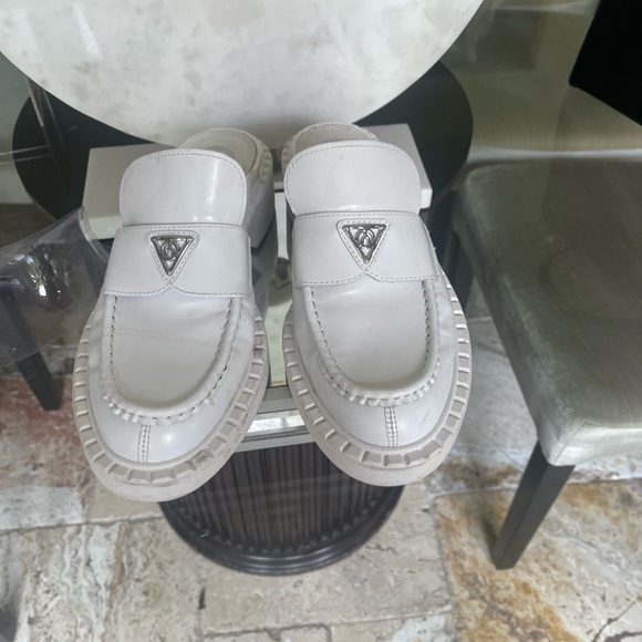 Wishbone size 9 leather mules ..Smoke free home - Picture 2 of 2